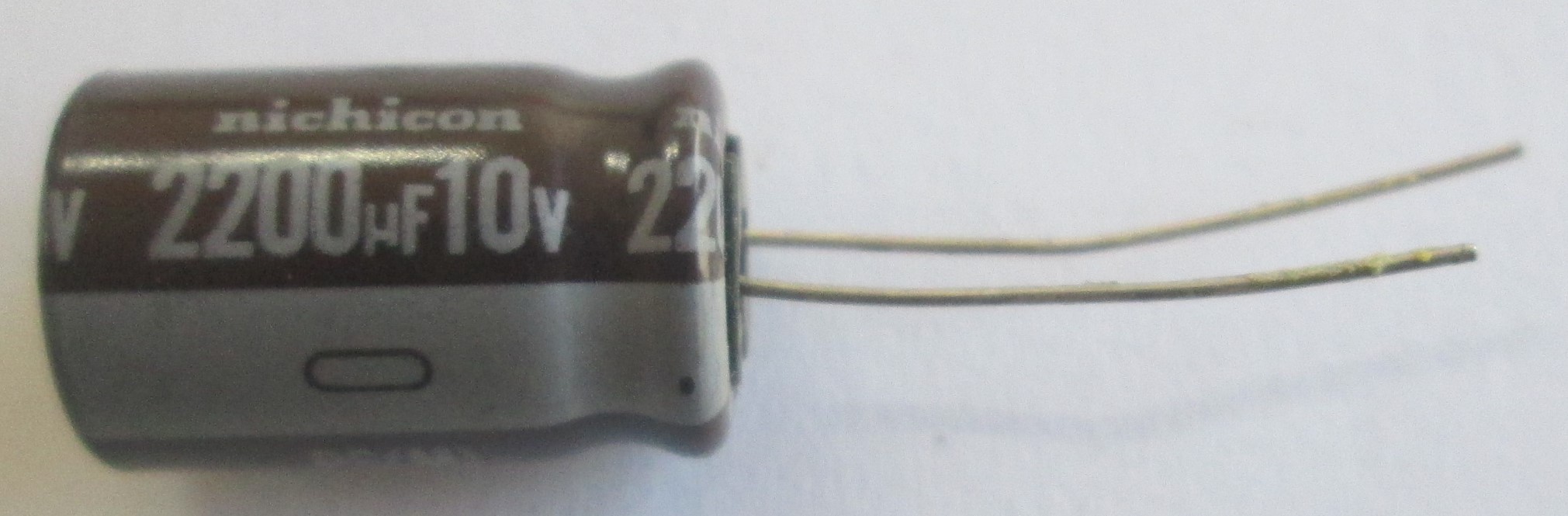 خازن الکترولیت 2200uF/10v